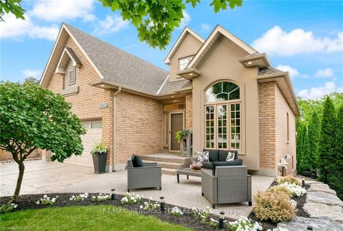 3465 Vinehaven Trail, Vineland, ON, L0R2C0 | Card Image