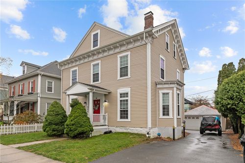 5 Elliot Pl, Newport, RI, 02840-5800 | Card Image