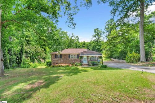 16 Theodore Cir, Greenville, SC, 29611-7335 | Card Image
