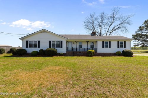 830 Indian Springs Rd, Mount Olive, NC, 28365-8752 | Card Image