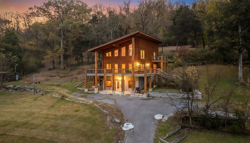 4664 Highway 64 E, Wartrace, TN, 37183-2164 | Card Image