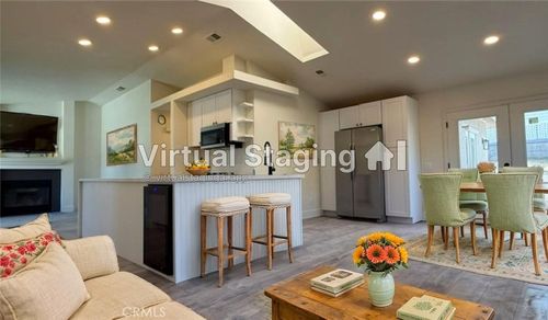 39233 Rising Hill Dr, Temecula, CA, 92591-4558 | Card Image