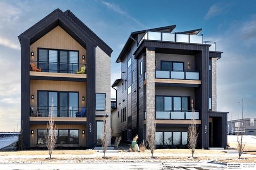 627 S 148 Street, Omaha, NE, 68154 | Card Image