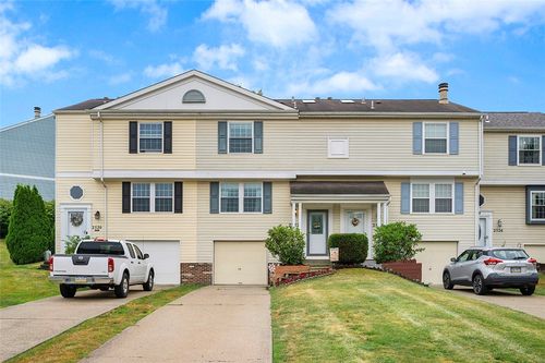 2522 Hawthorne Dr, Oakdale, PA, 15071-1417 | Card Image