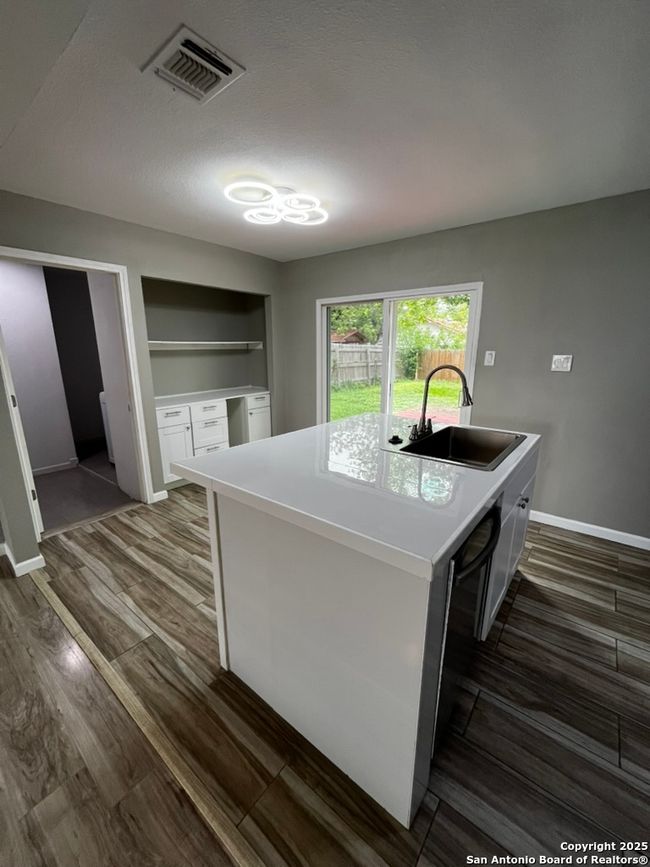 1519 Hunter Blvd, House other with 4 bedrooms, 3 bathrooms and null parking in San Antonio TX | Image 4