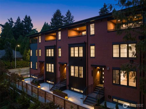11223 Ne 13th Ln, Bellevue, WA, 98004-6989 | Card Image