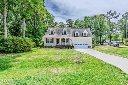 548 Deer Run Rd, New Bern, NC, 28562-9088 | Card Image