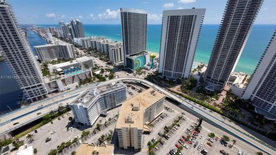 513 - 1825 S Ocean Dr, Condo with 1 bedrooms, 1 bathrooms and null parking in Hallandale Beach FL | Image 2