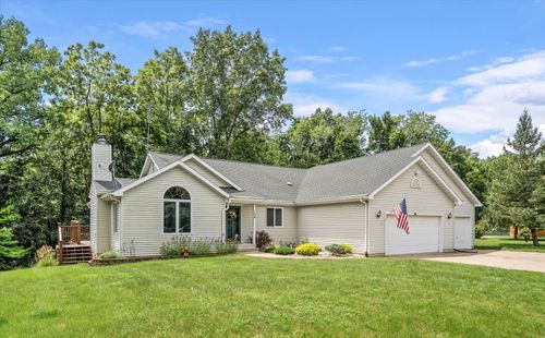 154 Lake Thunderbird Dr, Putnam, IL, 61560-9438 | Card Image