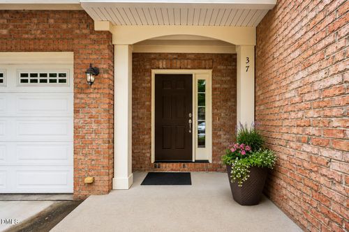 37 Abernathy Dr, Chapel Hill, NC, 27517-6214 | Card Image