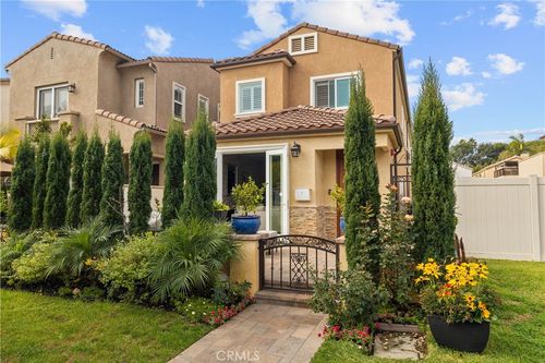 315 Flint Ave, Long Beach, CA, 90814-3235 | Card Image