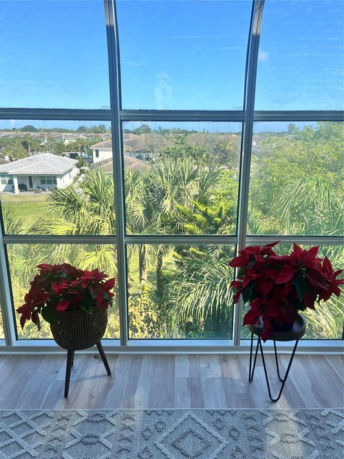 apt-401-3910 Crystal Lake Dr, Deerfield Beach, FL, 33064-1217 | Card Image