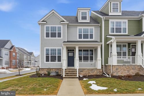 100 Lotus Ln, MALVERN, PA, 19355-2900 | Card Image