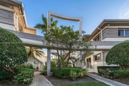 23-1142 99th St, Bay Harbor Islands, FL, 33154-1761 | Card Image