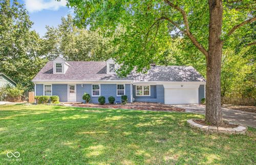 8121 S East St, Indianapolis, IN, 46227-2725 | Card Image