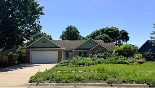 3017 W 30th St, Lawrence, KS, 66047-3936 | Card Image