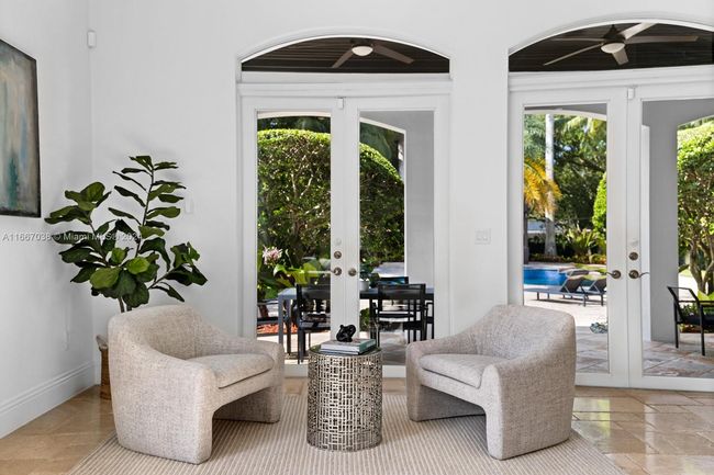 5837 Sw 102 Nd St, House other with 6 bedrooms, 6 bathrooms and null parking in Pinecrest FL | Image 21