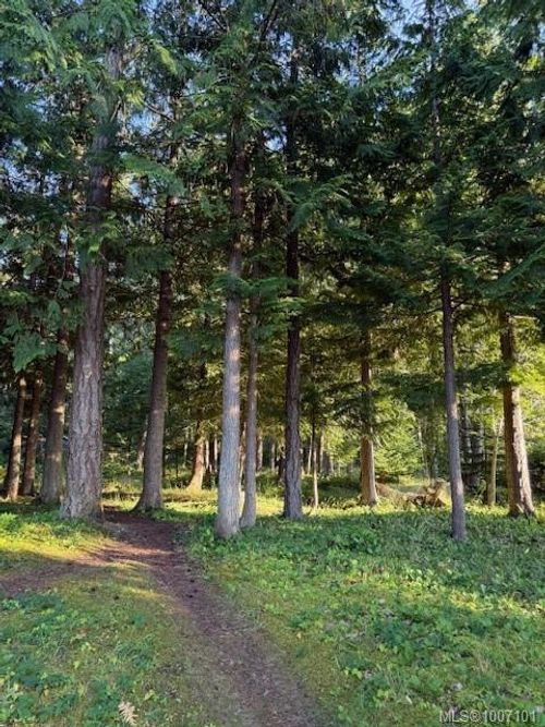 459 Hoylake Rd W, Qualicum Beach, BC, V9K1J5 | Card Image