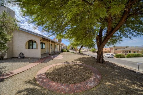 808 Park Crest Dr, Bullhead City, AZ, 86429-7321 | Card Image