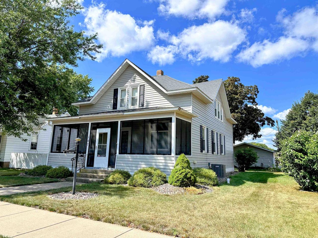 Ohio St, Prairie Du Chien, WI 53821