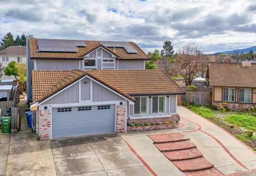 1168 Wieling Way, Petaluma, CA, 94954 | Card Image