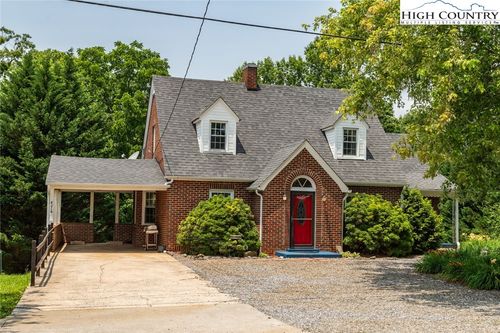 4216 Boone Trl, Millers Creek, NC, 28651-8495 | Card Image