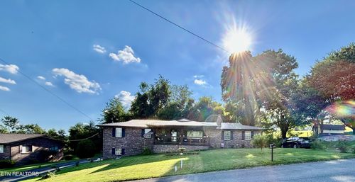 1264 Rowe St, New Tazewell, TN, 37825-7110 | Card Image