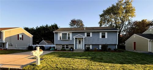 63 Capwell Ave, Woonsocket, RI, 02895-5905 | Card Image