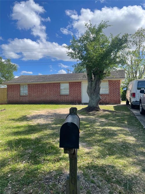 1801 Cardinal Drive, League City, TX, 77573 | Card Image