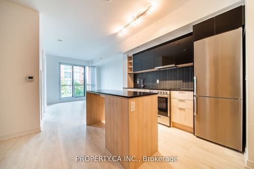 837-31 Tippett Rd, Toronto, ON, M3H0C8 | Card Image