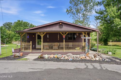 29 Marlyn St, Tiffin, OH, 44883-3229 | Card Image