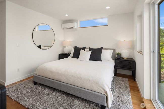 B - 2419 Nw 57 Th St, Townhouse with 3 bedrooms, 2 bathrooms and null parking in Seattle WA | Image 12