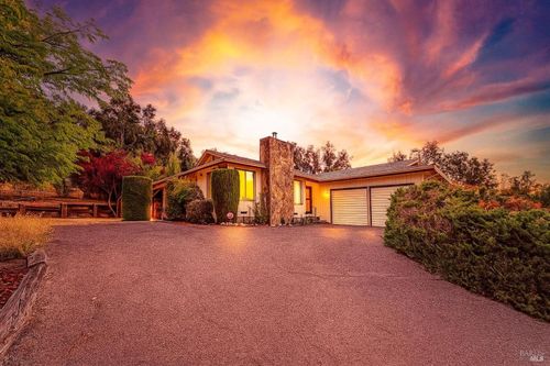 641 Blue Oak Dr, Ukiah, CA, 95482-9670 | Card Image