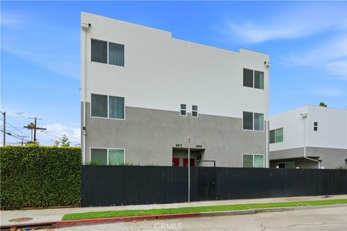 6919 Menlo Ave, LOS ANGELES, CA, 90044-5212 | Card Image