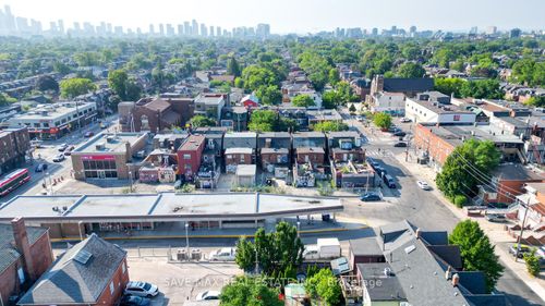 910 Bloor St W, Toronto, ON, M6H1L1 | Card Image
