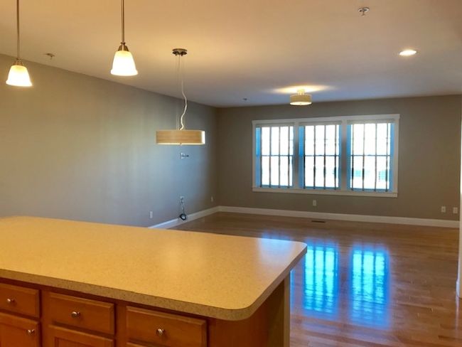 UNIT-104 - 337 Mount Support Rd, Townhouse with 2 bedrooms, 3 bathrooms and null parking in Lebanon NH | Image 5