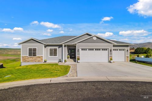 2510 Westridge Ct, Clarkston, WA, 99403-2262 | Card Image