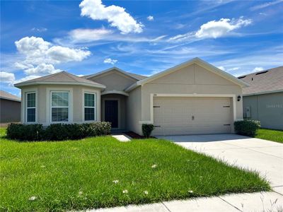 190 Fall Glo Road, House other with 3 bedrooms, 2 bathrooms and null parking in Winter Haven FL | Image 1