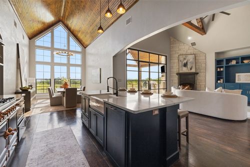 1652 County Road 307, Jarrell, TX, 76537-1871 | Card Image