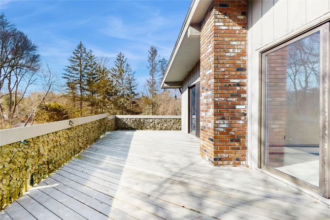 View of wooden terrace | Image 28