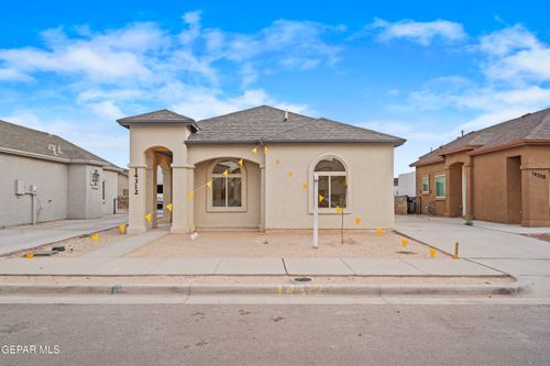 14305 Tobe Davis, Horizon City, TX, 79928-2234 | Card Image