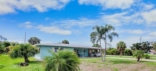 223 Roberts Rd, NOKOMIS, FL, 34275-3703 | Card Image