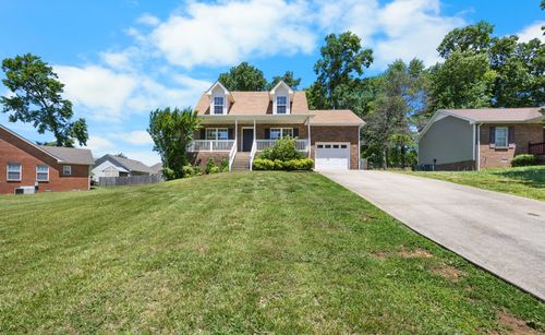 1729 Hazelwood Rd, Clarksville, TN, 37042-8534 | Card Image