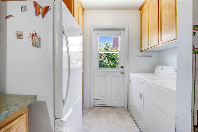 Side yard access from kitchen. | Image 11