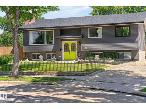 8517 95b Ave, Fort Saskatchewan, AB, T8L2V7 | Card Image