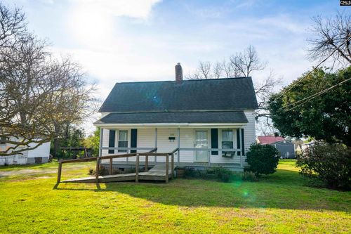 2032 Piedmont St, Newberry, SC, 29108-4520 | Card Image