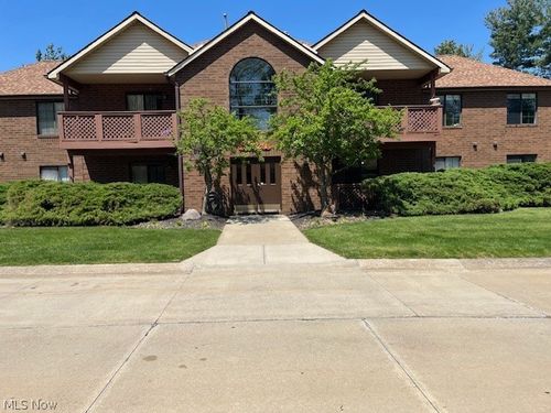 105-8621 Scenicview Drive, Broadview Heights, OH, 44147 | Card Image