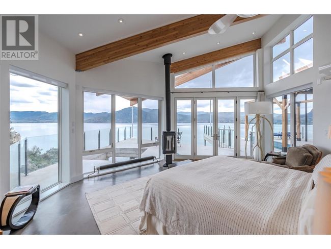 2185 Naramata Rd, House other with 3 bedrooms, 5 bathrooms and 1 parking in Naramata BC | Image 15