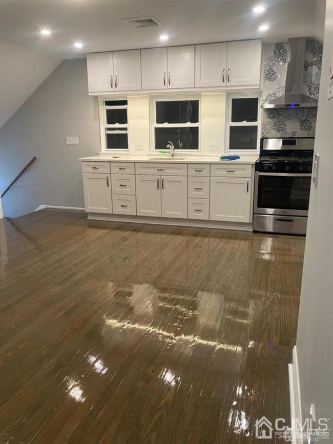 173 Main Street, For Rent in South River Zoocasa