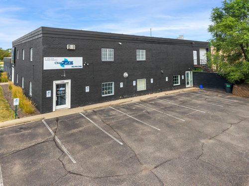 1620 W 98th St, Bloomington, MN, 55431-2638 | Card Image
